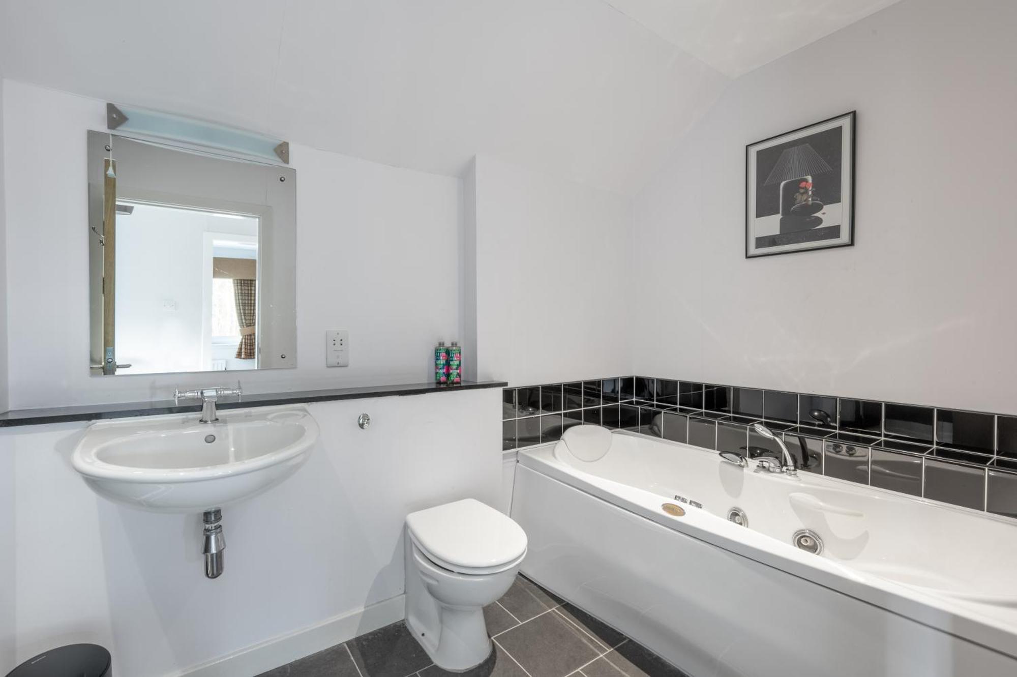 Abbey Holidays Loch Ness Luxury Self Catering 2 Bedroom Cottages Fort Augustus Ruang foto